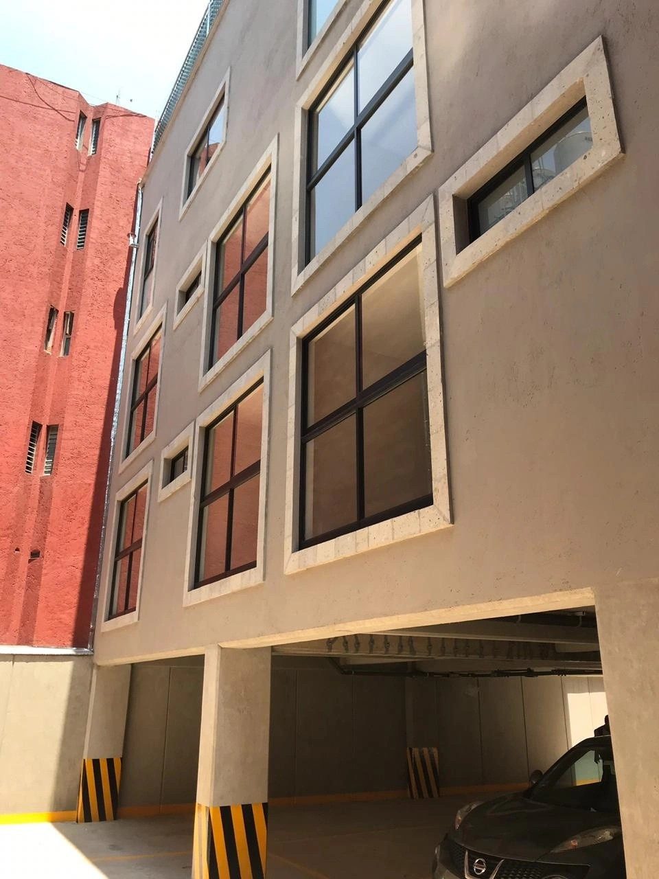 Fachada posterior de Mar Mediterráneo